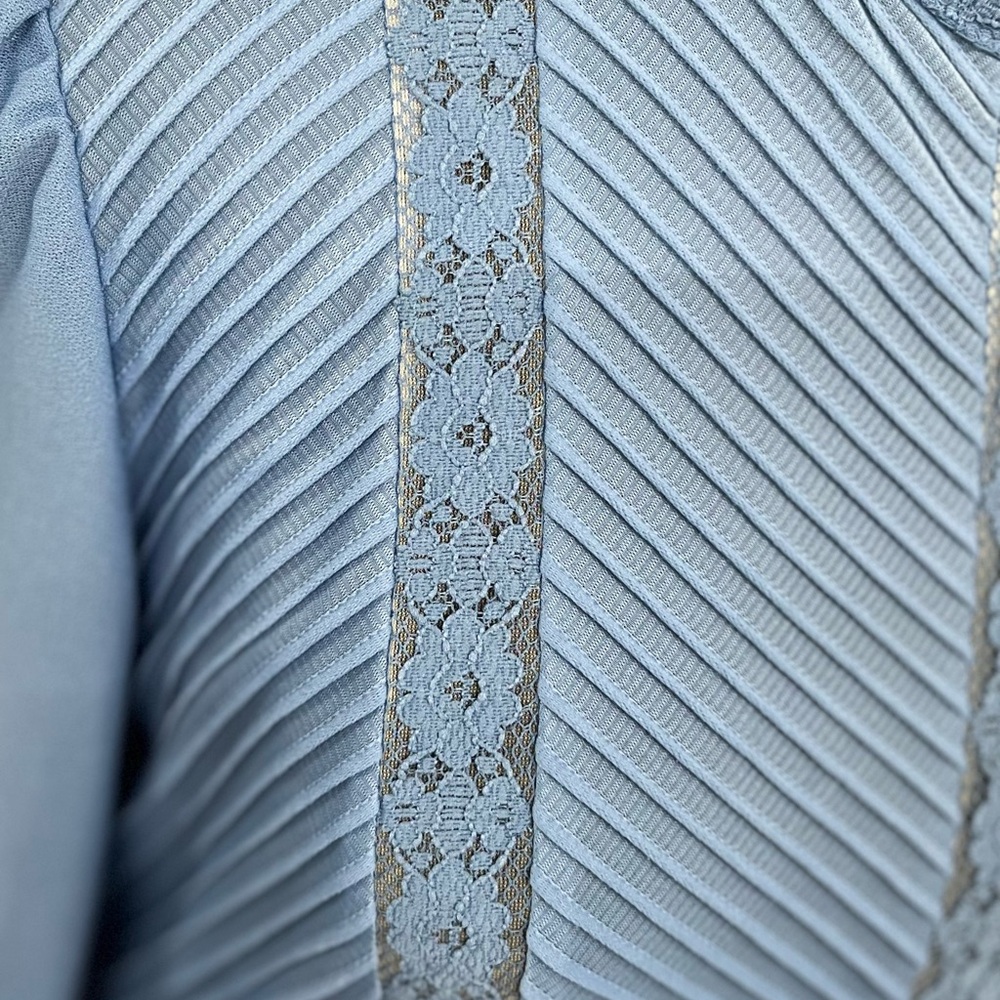 Vintage 1960-70’s Elegant Blue front lace formal Dress. - Picture 5 of 14